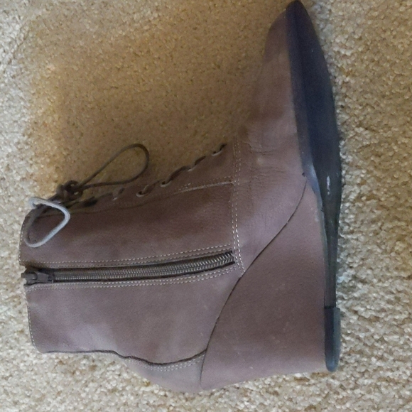 Soft Brazilian Brown Lace Up Wedge Heel Boots Size 7 - Picture 10 of 16